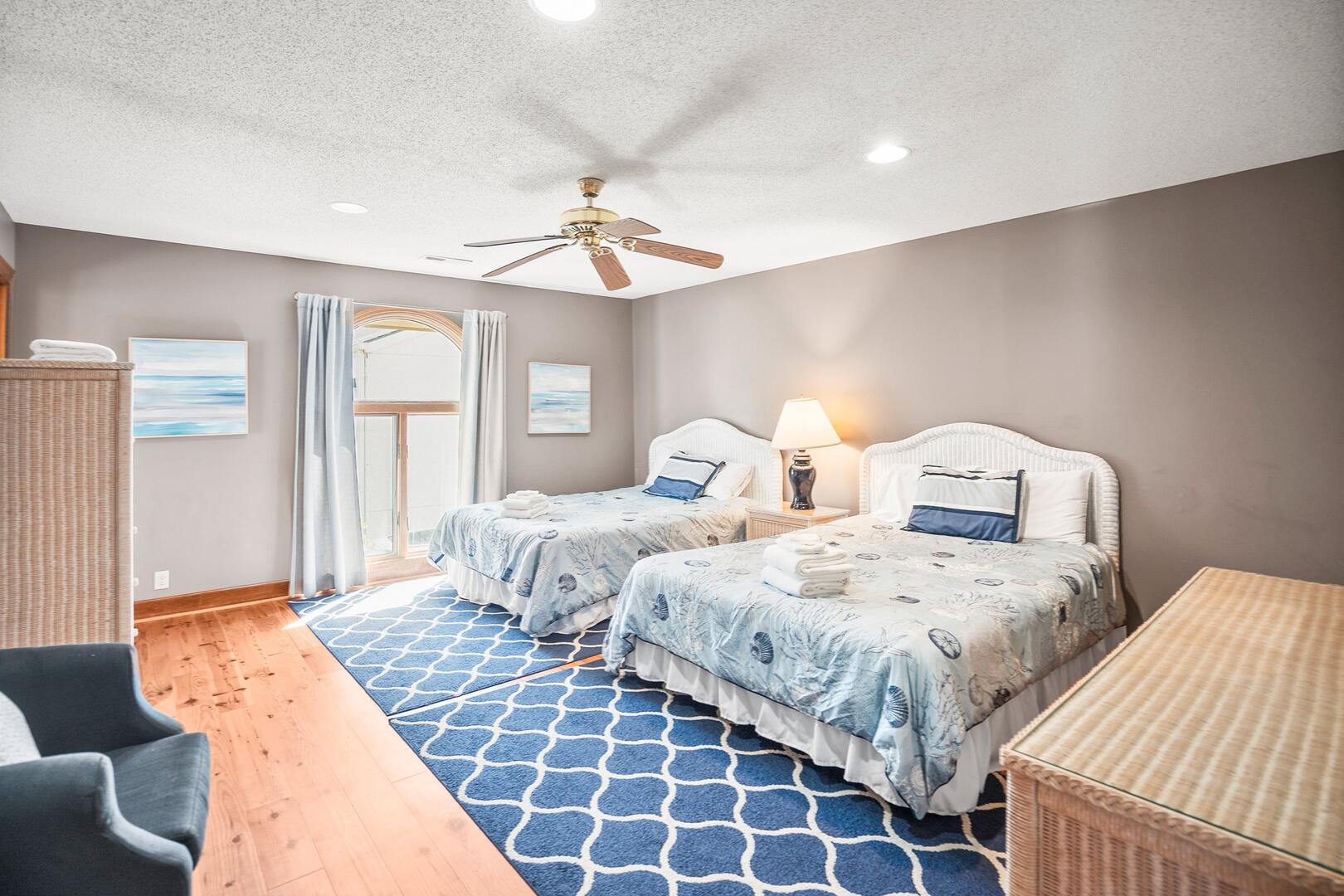 452 Tarpon Blvd-Sandy Toes | Photo 32