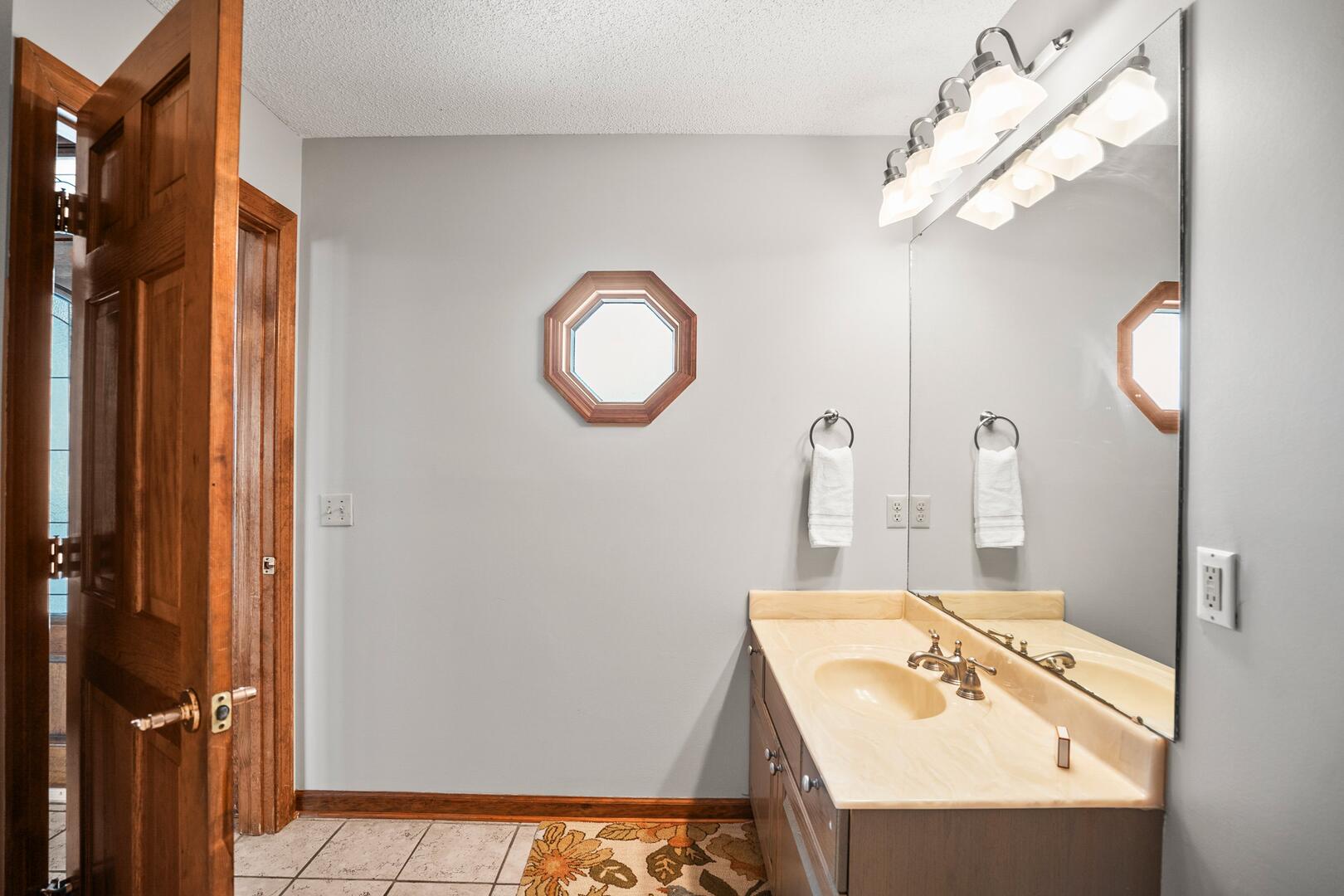 452 Tarpon Blvd-Sandy Toes | Photo 19