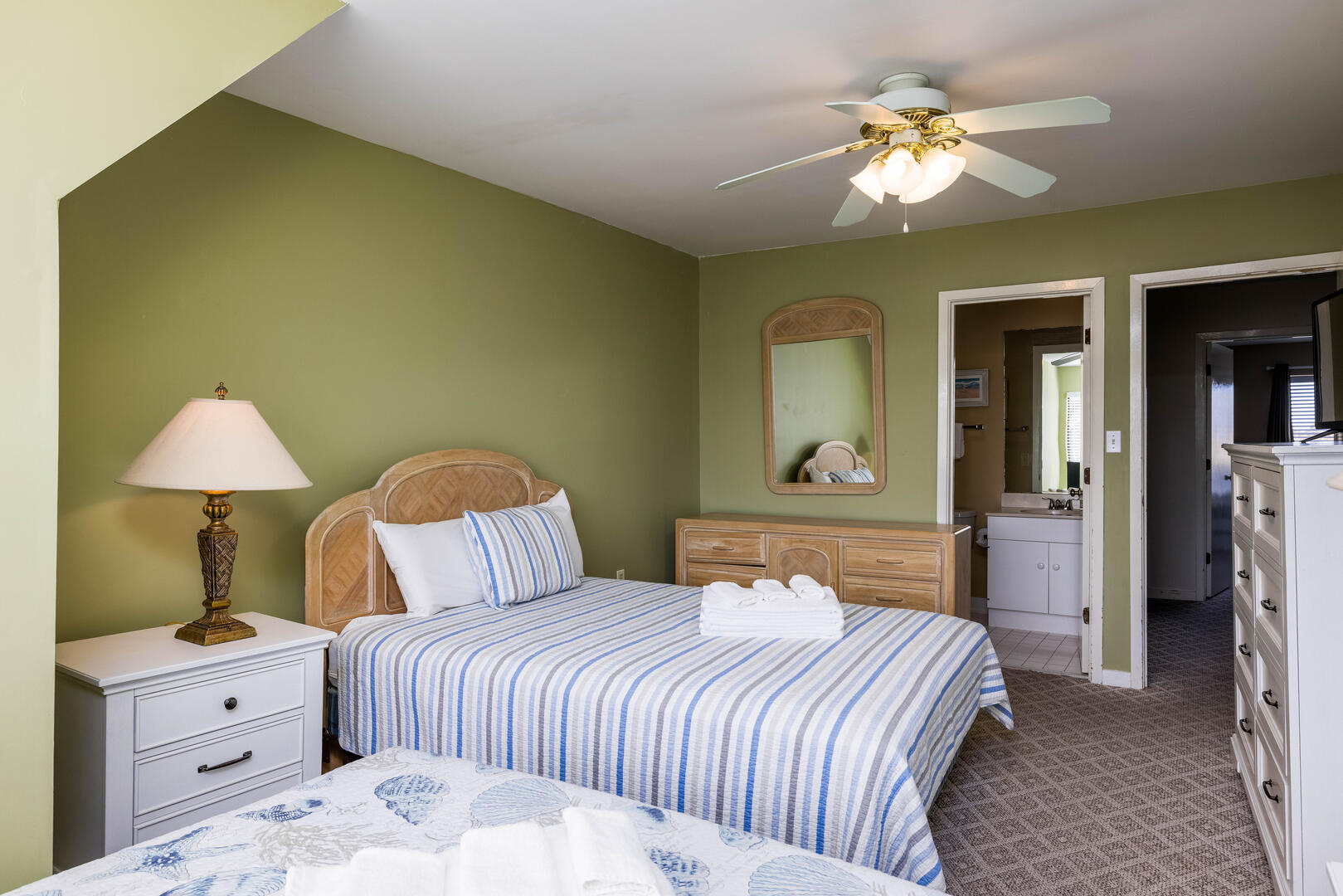 605 New Haven | Photo 14