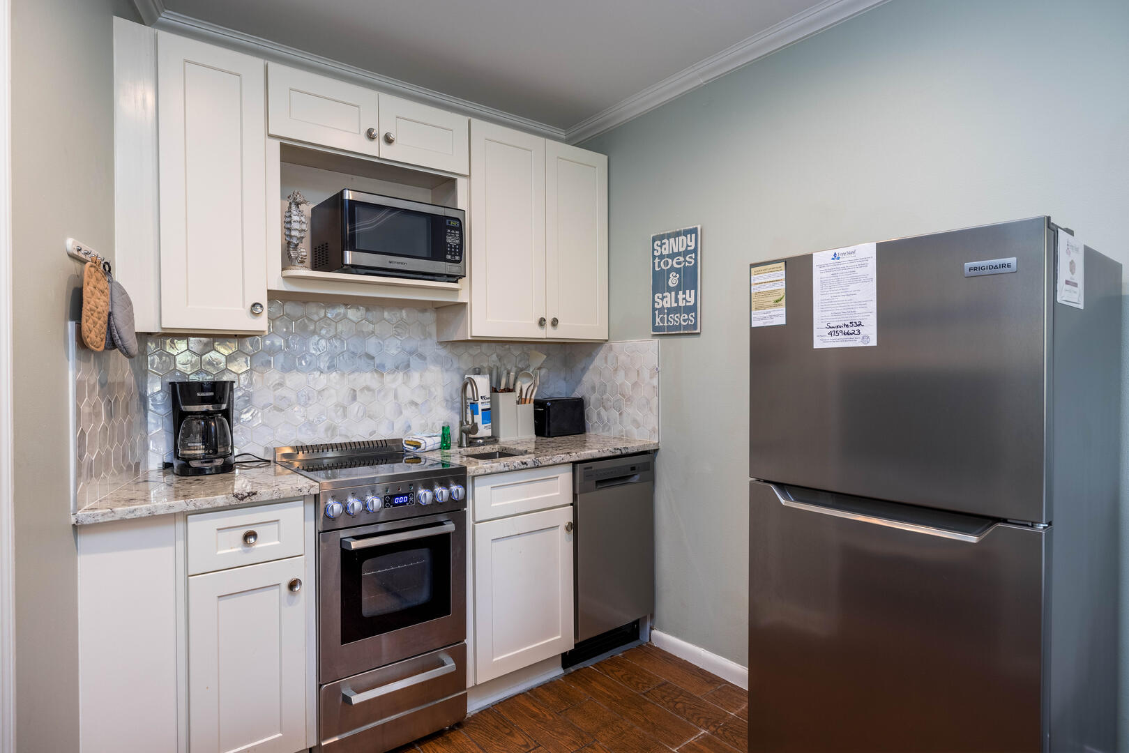 532 Sunsuite | Photo 7