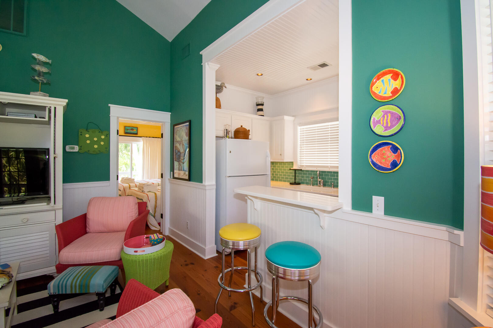 Vibrant Cottage With Golf Course Views - Charming Beach Getaway - Fripp Island, SC