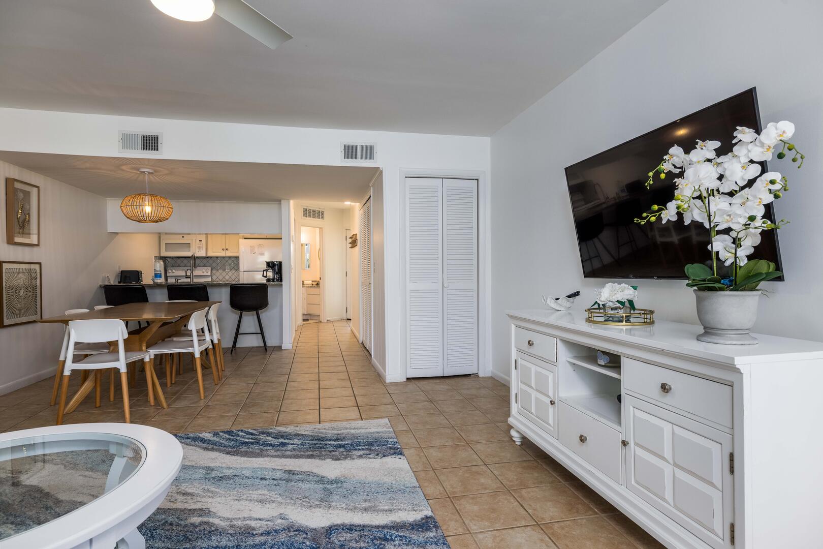 332 Captain John Fripp Villa | Photo 8