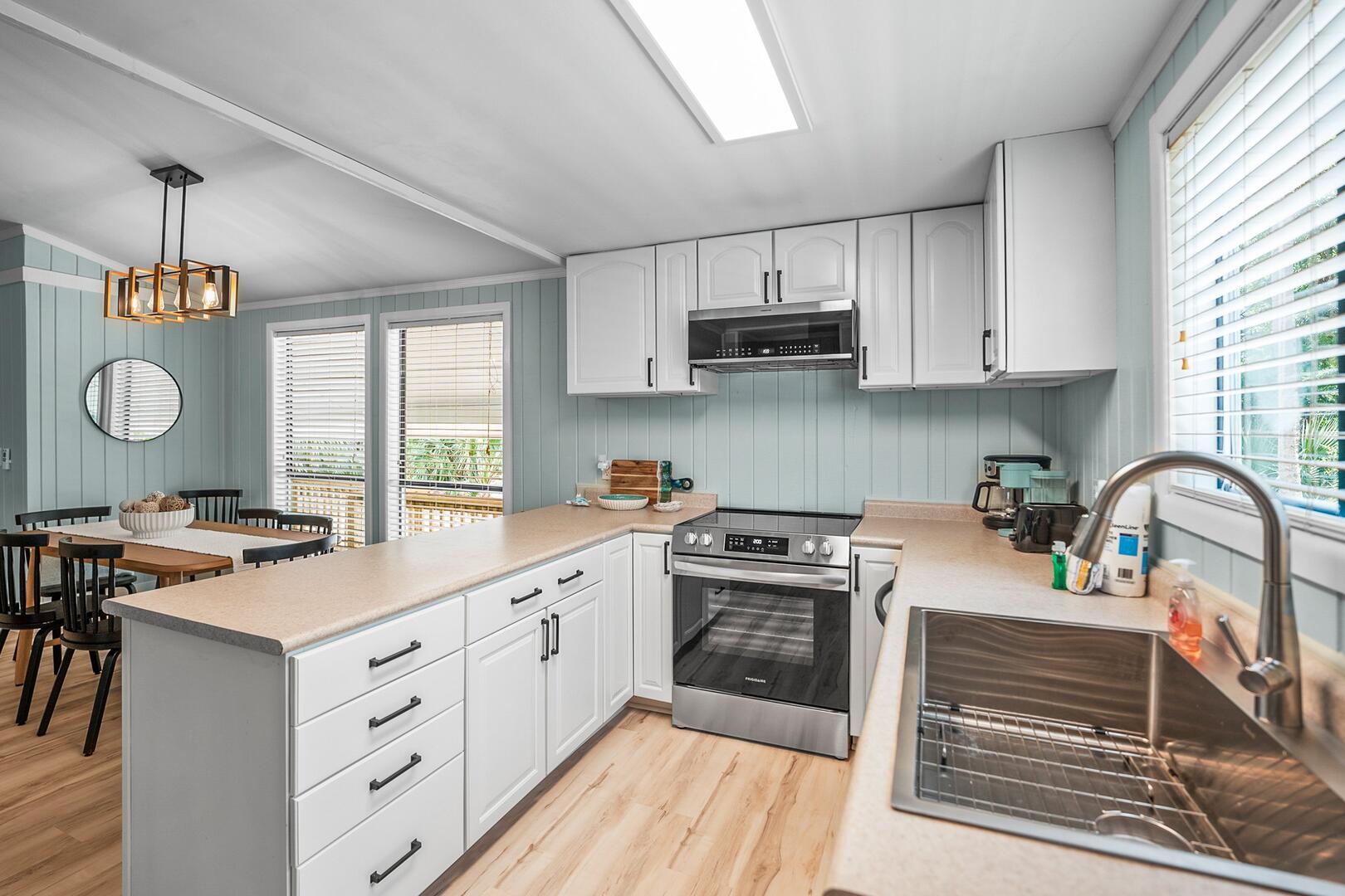 101 Sea Otter | Photo 19