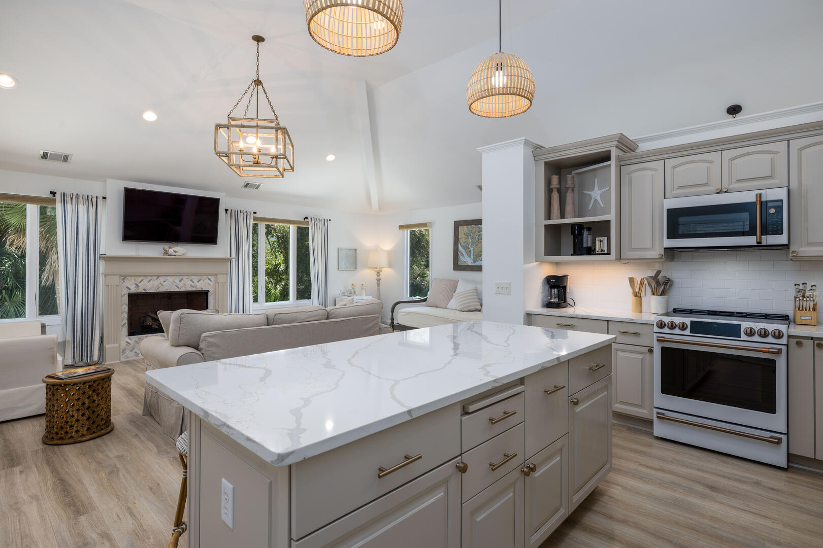 712 Sea Dragon | Photo 25