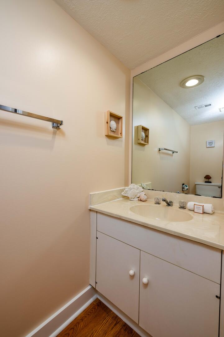 643 New Haven | Photo 18