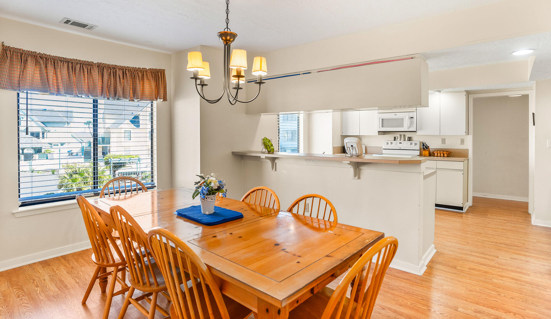 643 New Haven | Photo 7