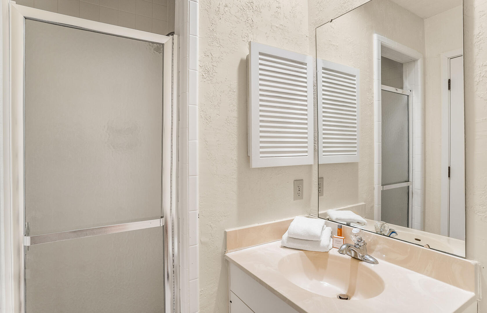 643 New Haven | Photo 25