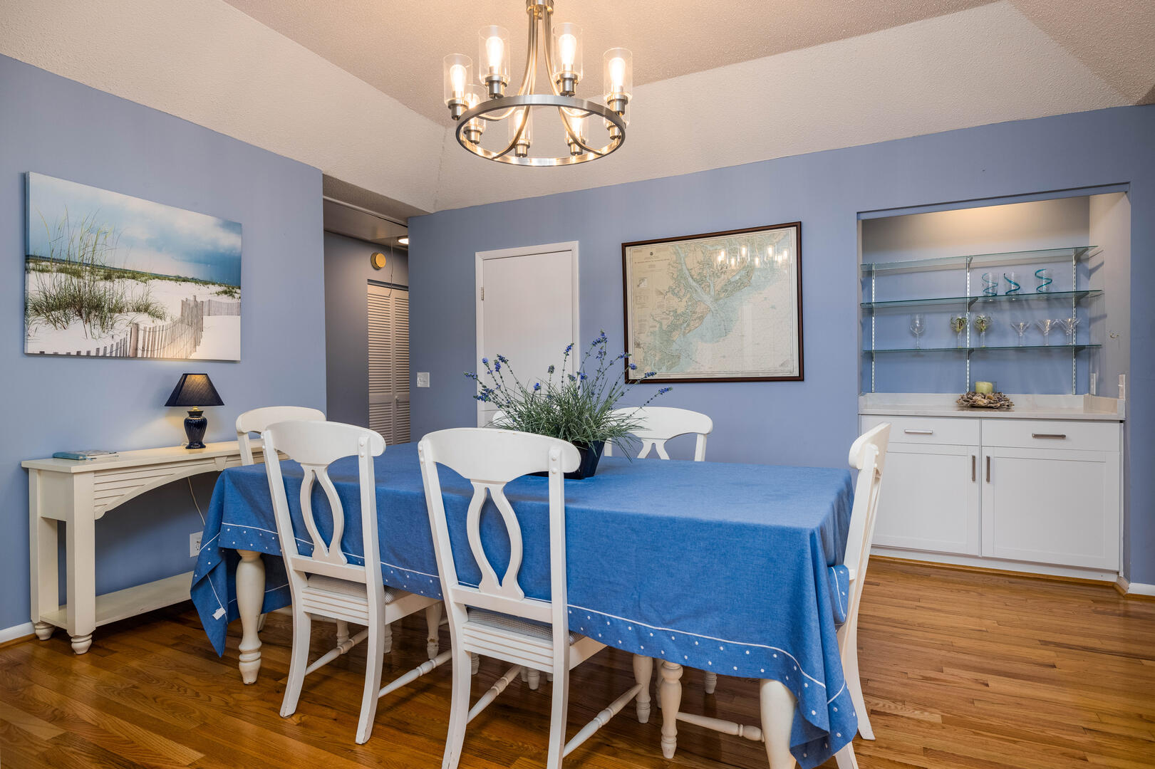 30 Fairway Club | Photo 6