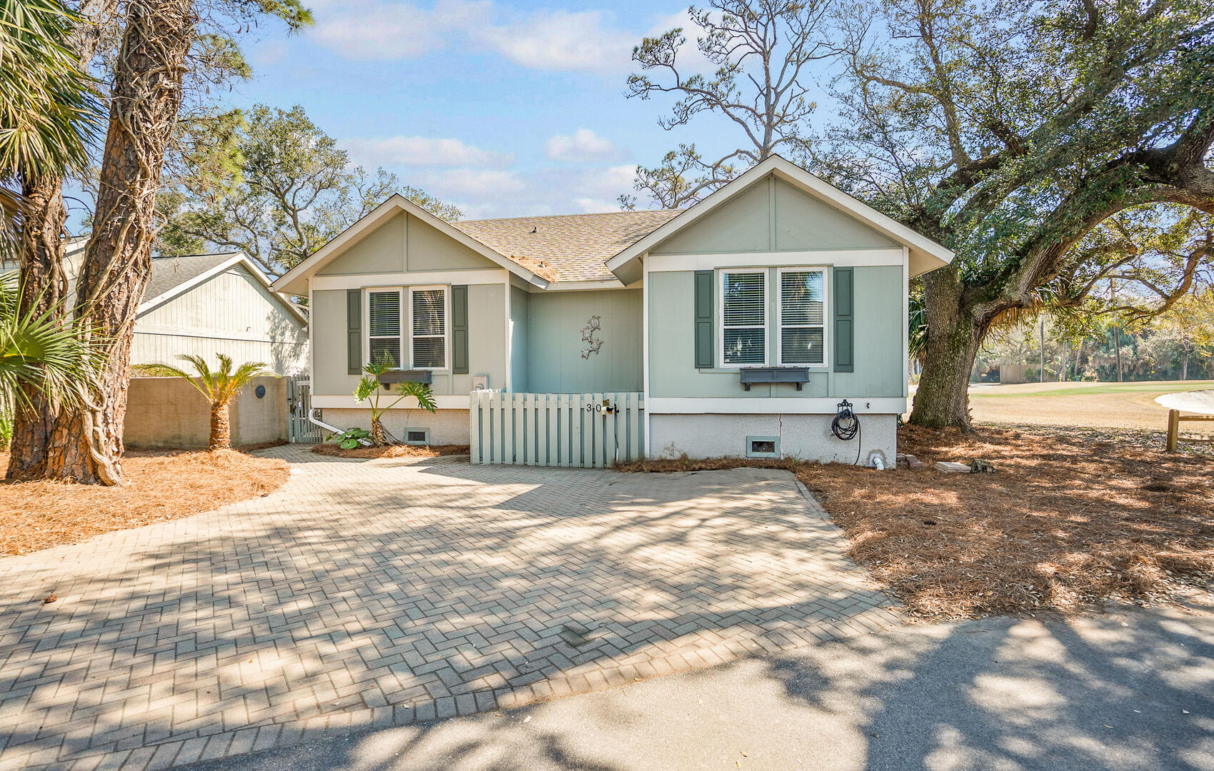 30 Fairway Club | Photo 67