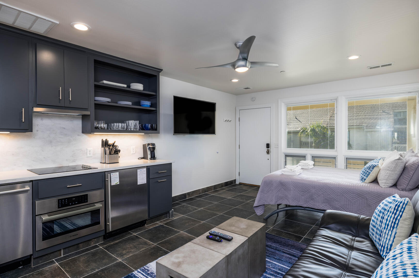 524 Sunsuite | Photo 36