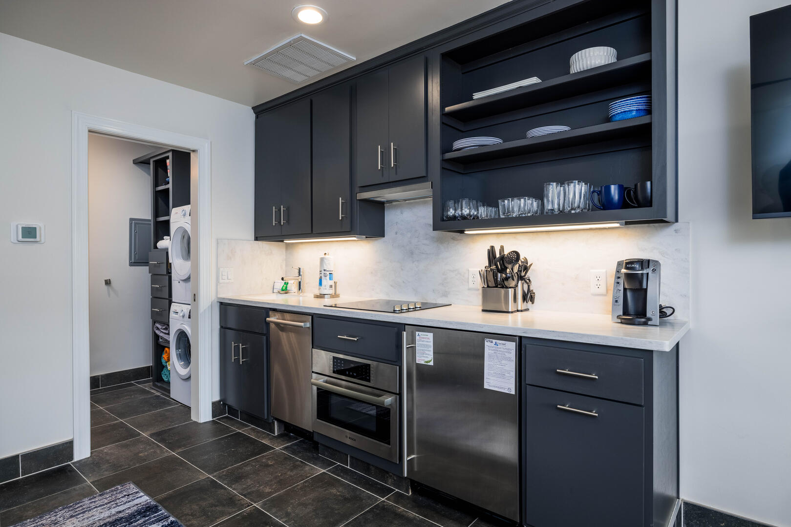 524 Sunsuite | Photo 25