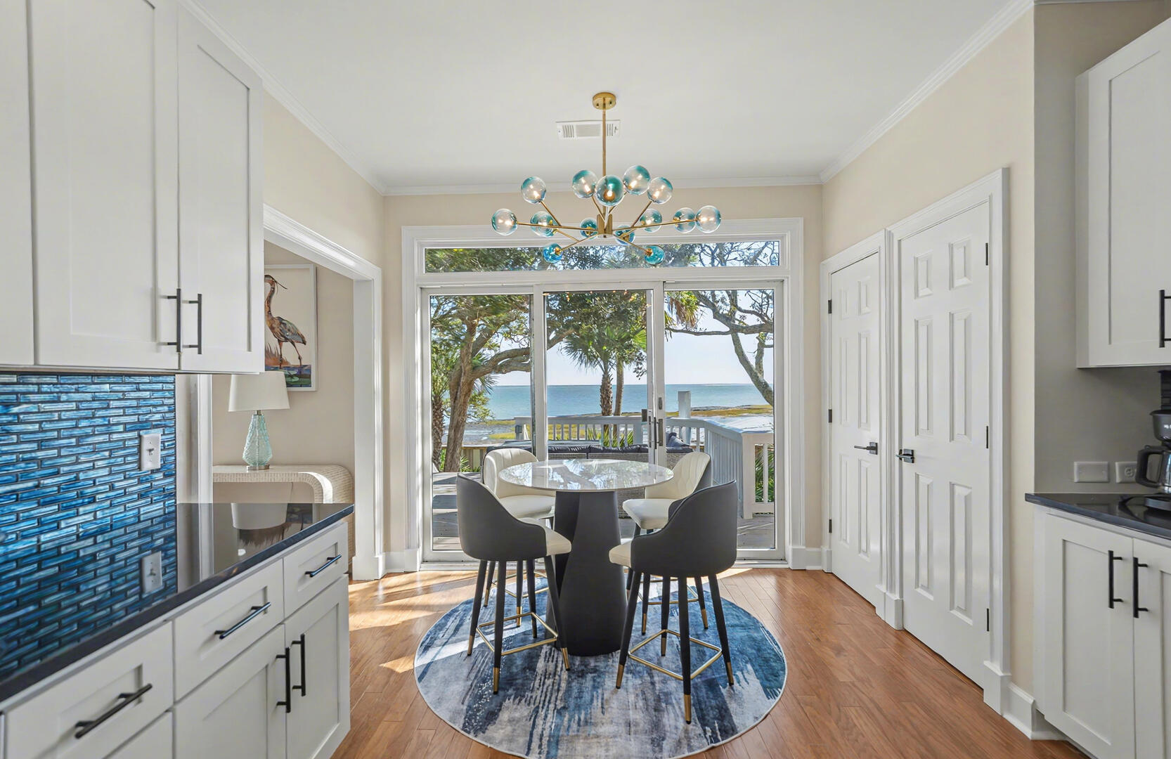 10 River Club | Photo 15