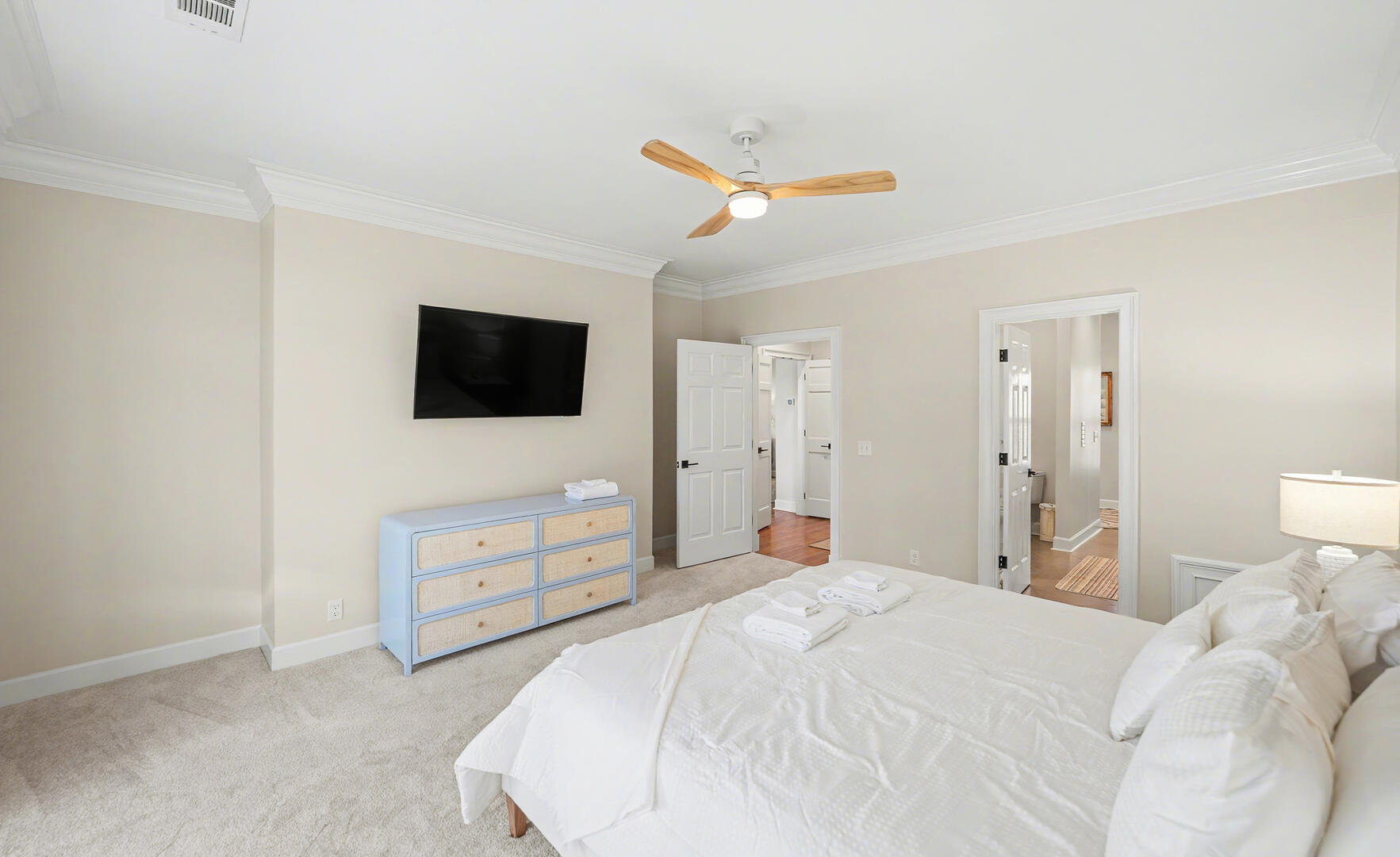 10 River Club | Photo 24