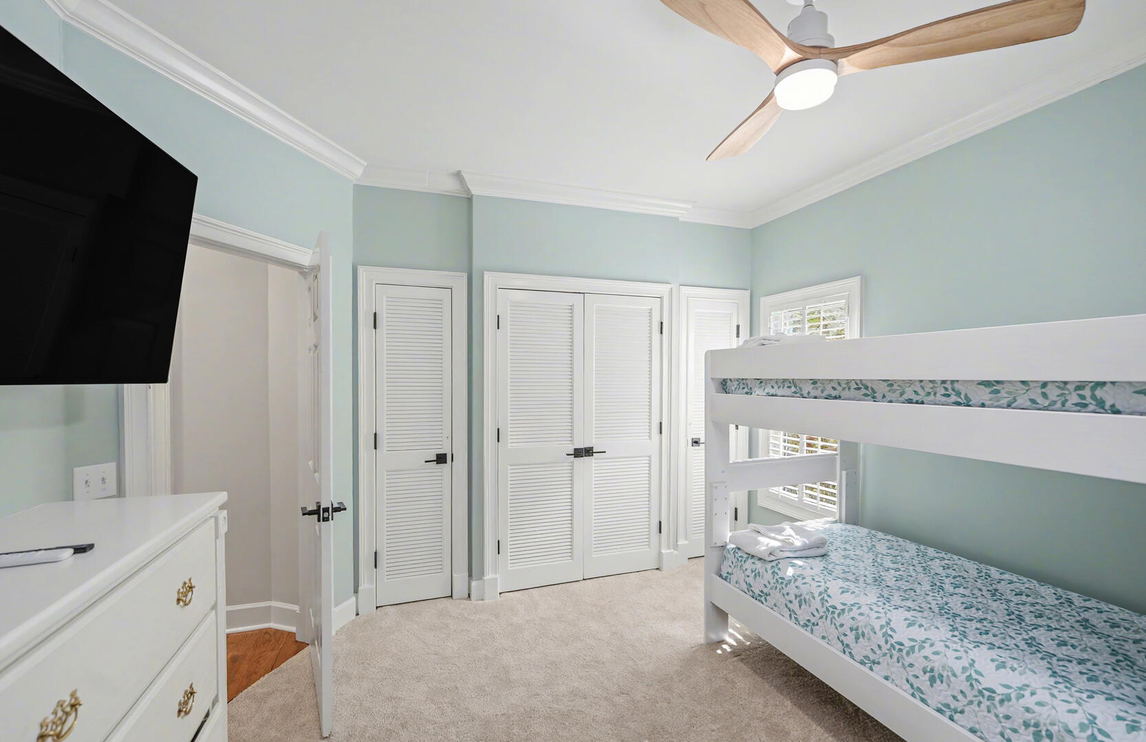 10 River Club | Photo 30