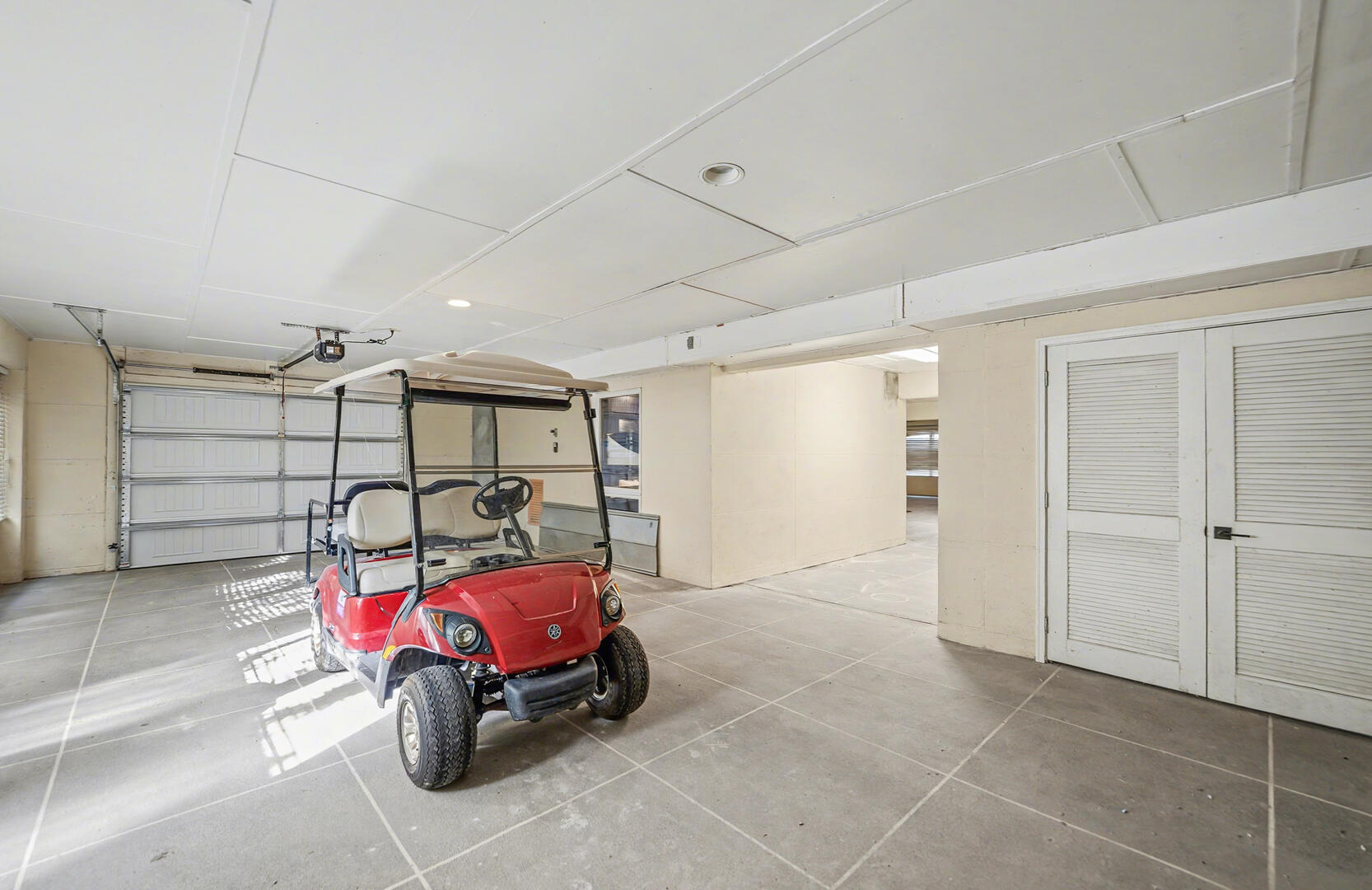 10 River Club | Photo 41