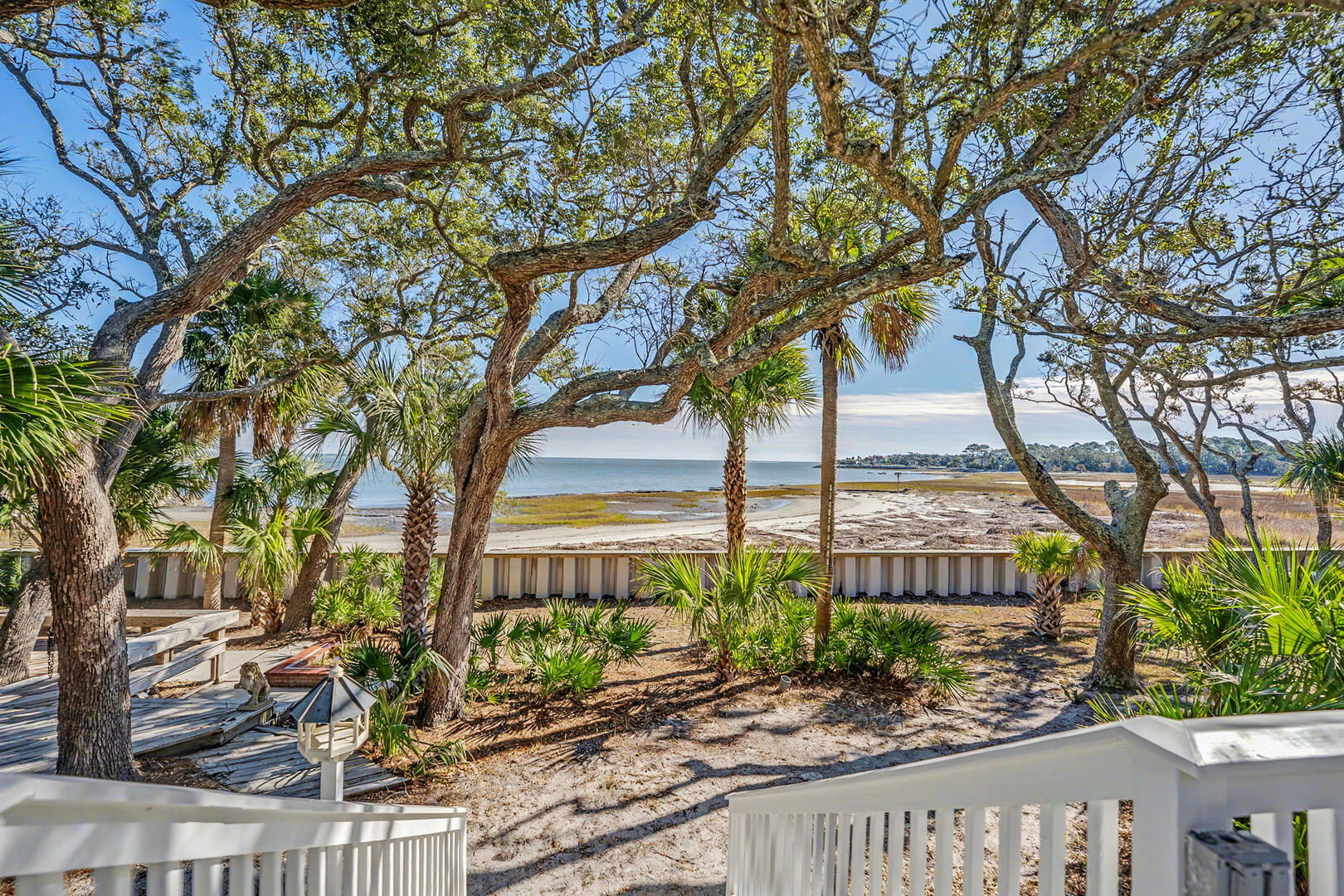 10 River Club | Photo 49