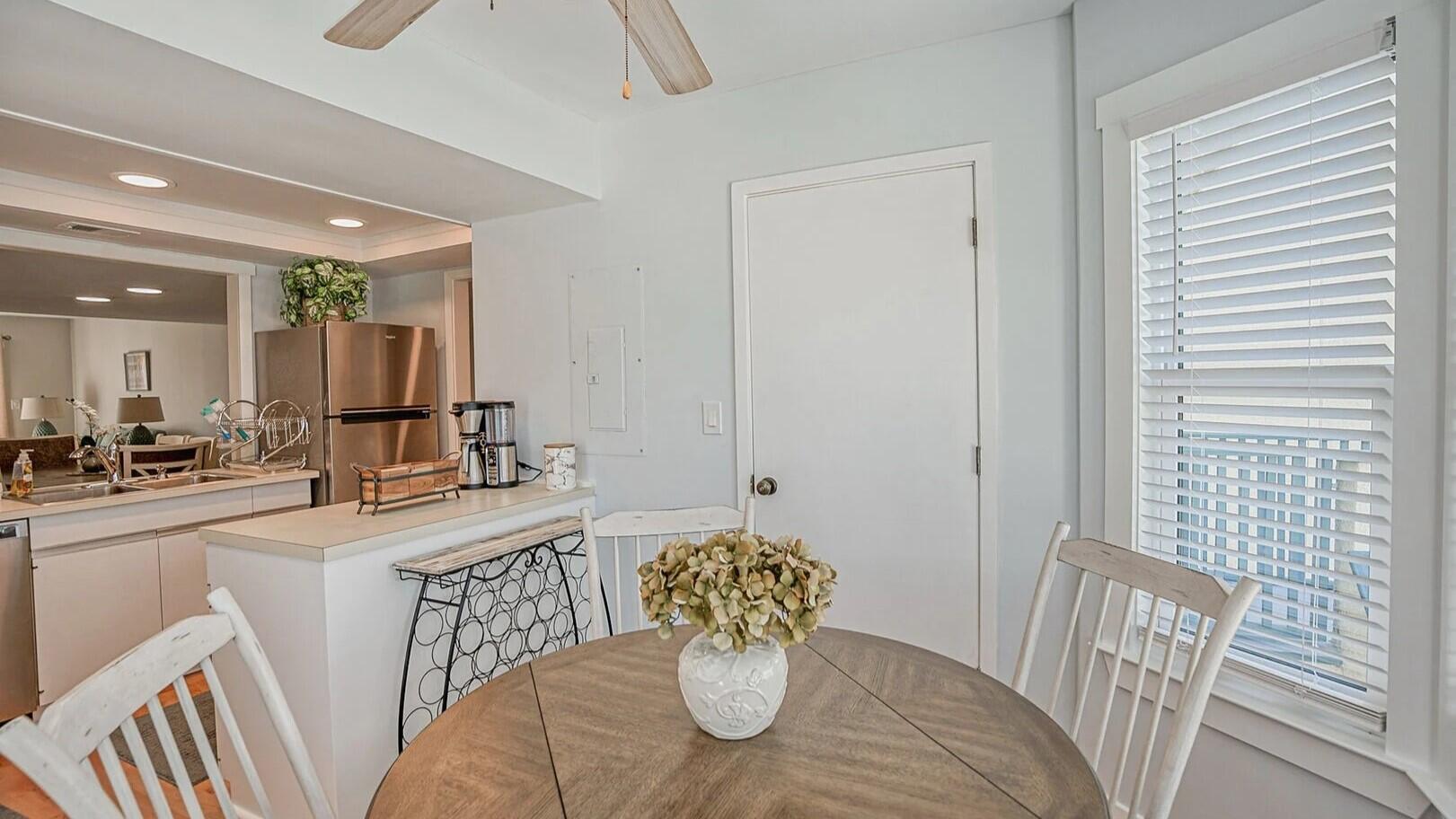 661 New Haven | Photo 22