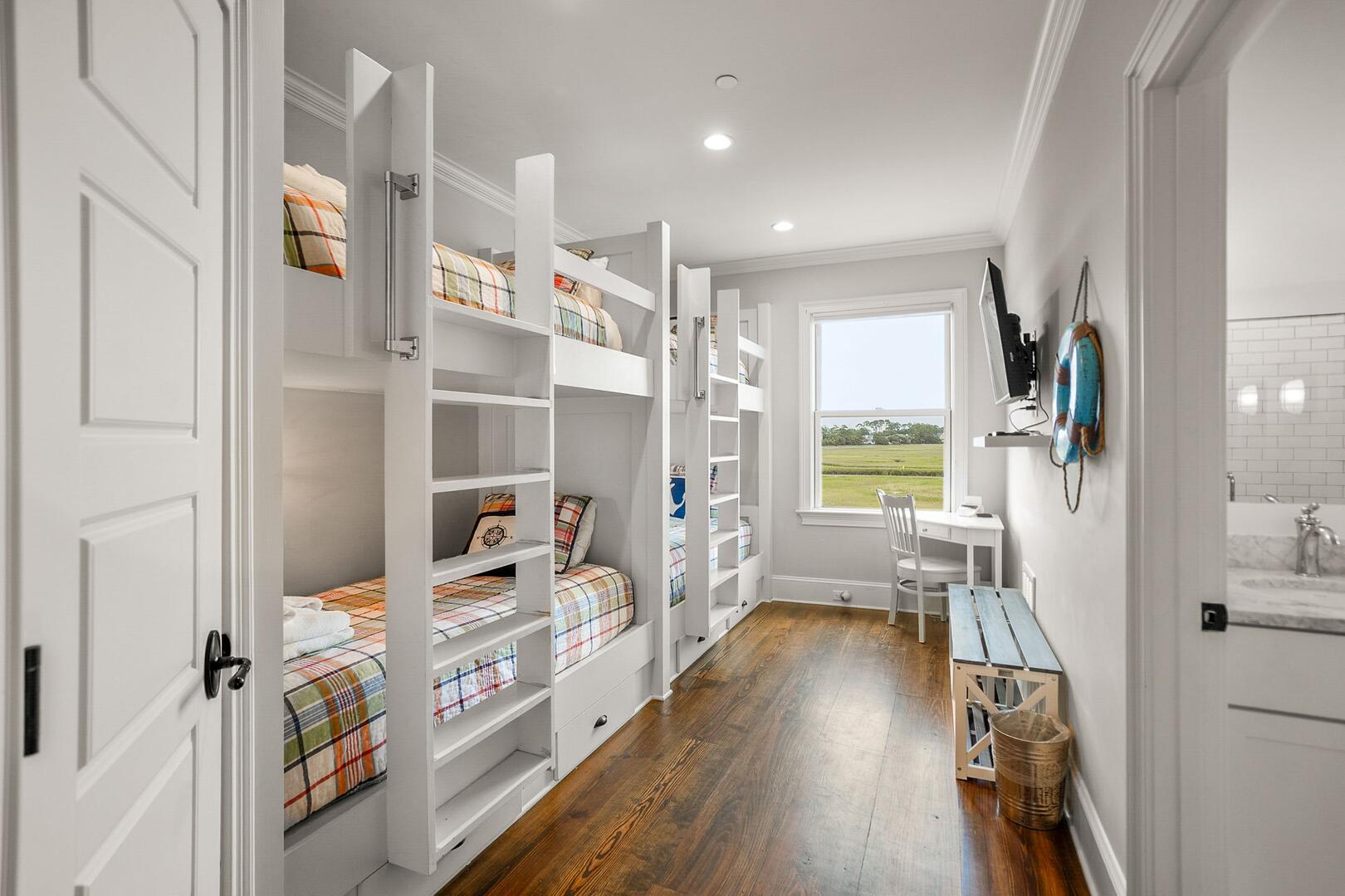 517 Tarpon - The Sunset Fripp | Photo 58