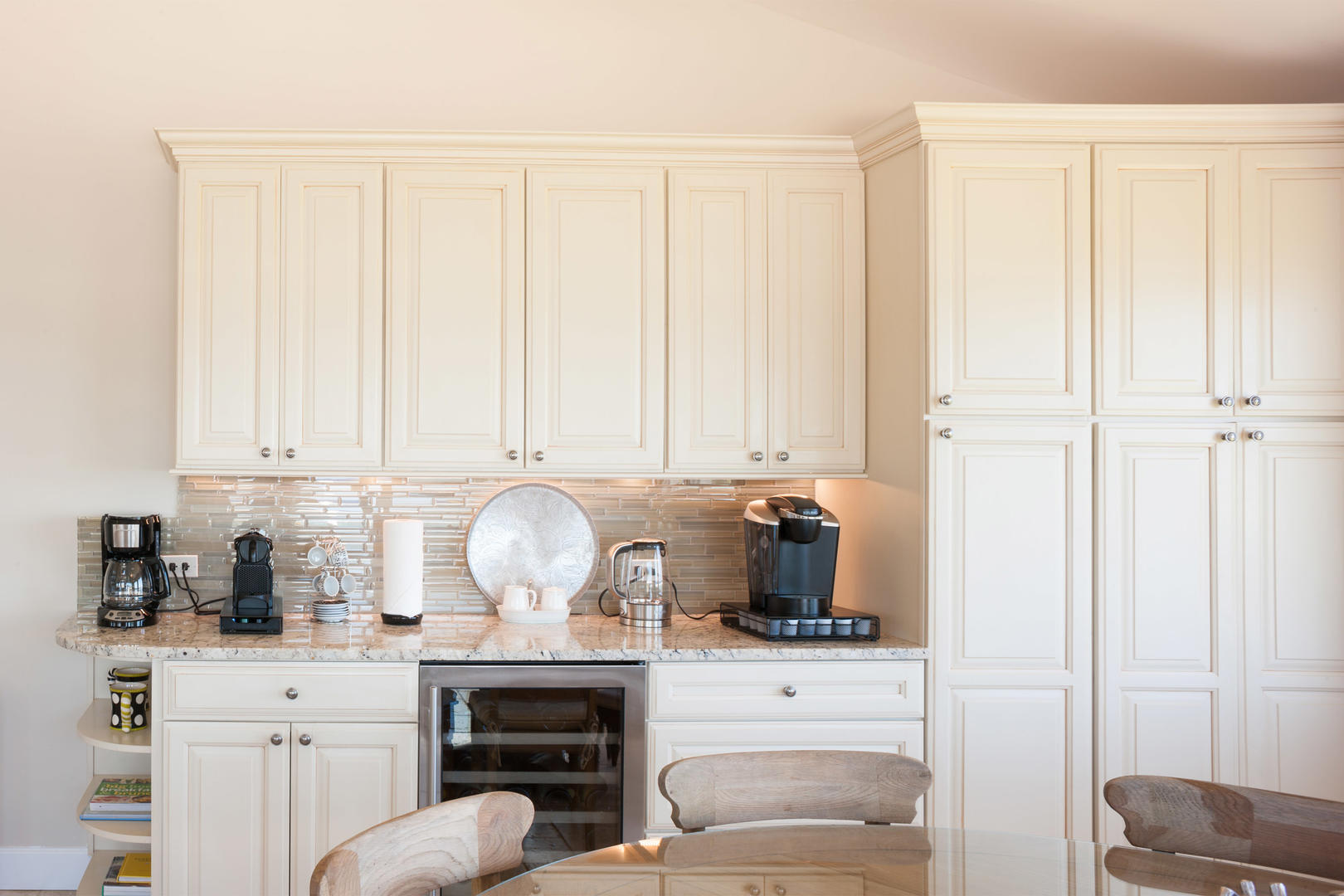 Take a coffee break by the beverage bar.