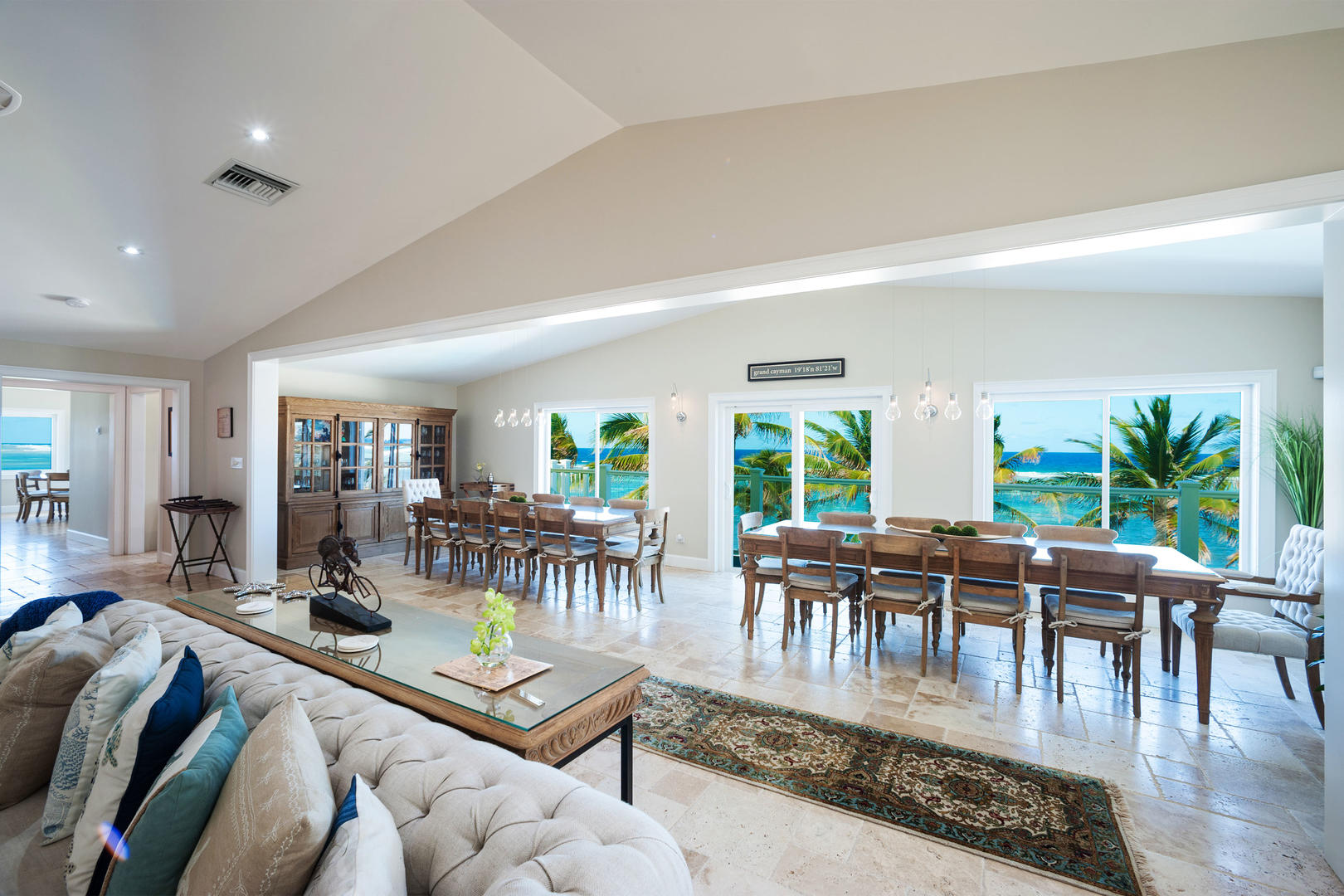 With two large dining tables, everyone will have a seat at the table.