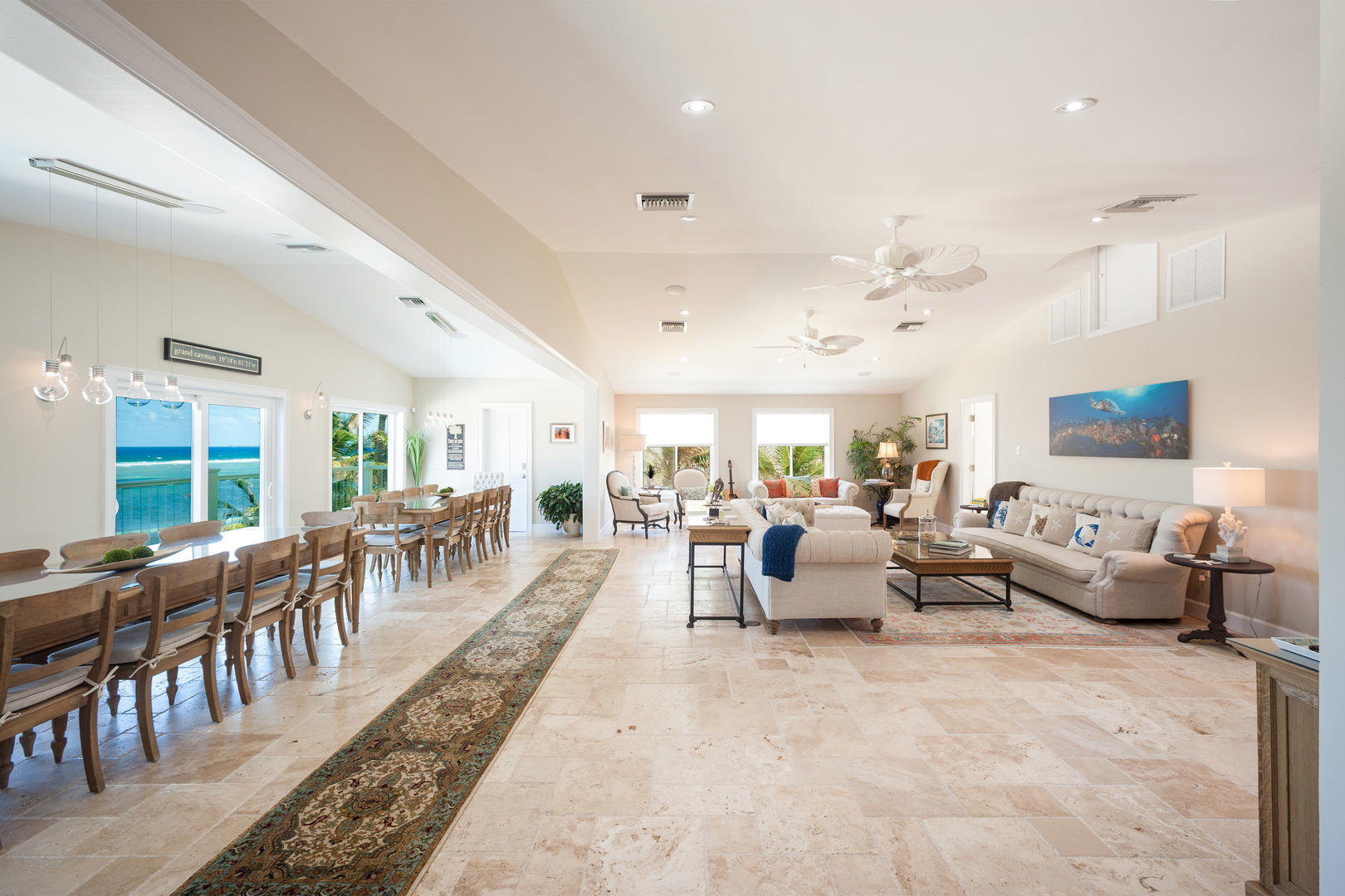 Live luxuriously at this oceanfront estate.