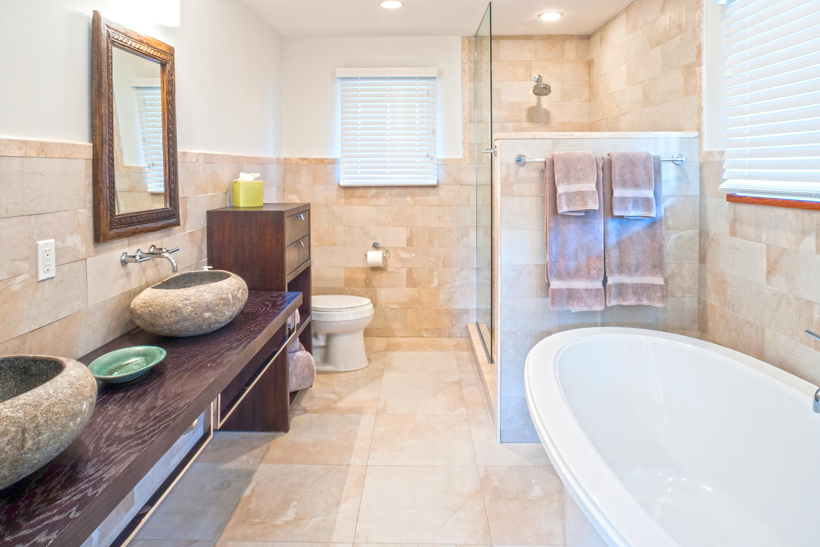First Floor Master King Bath.