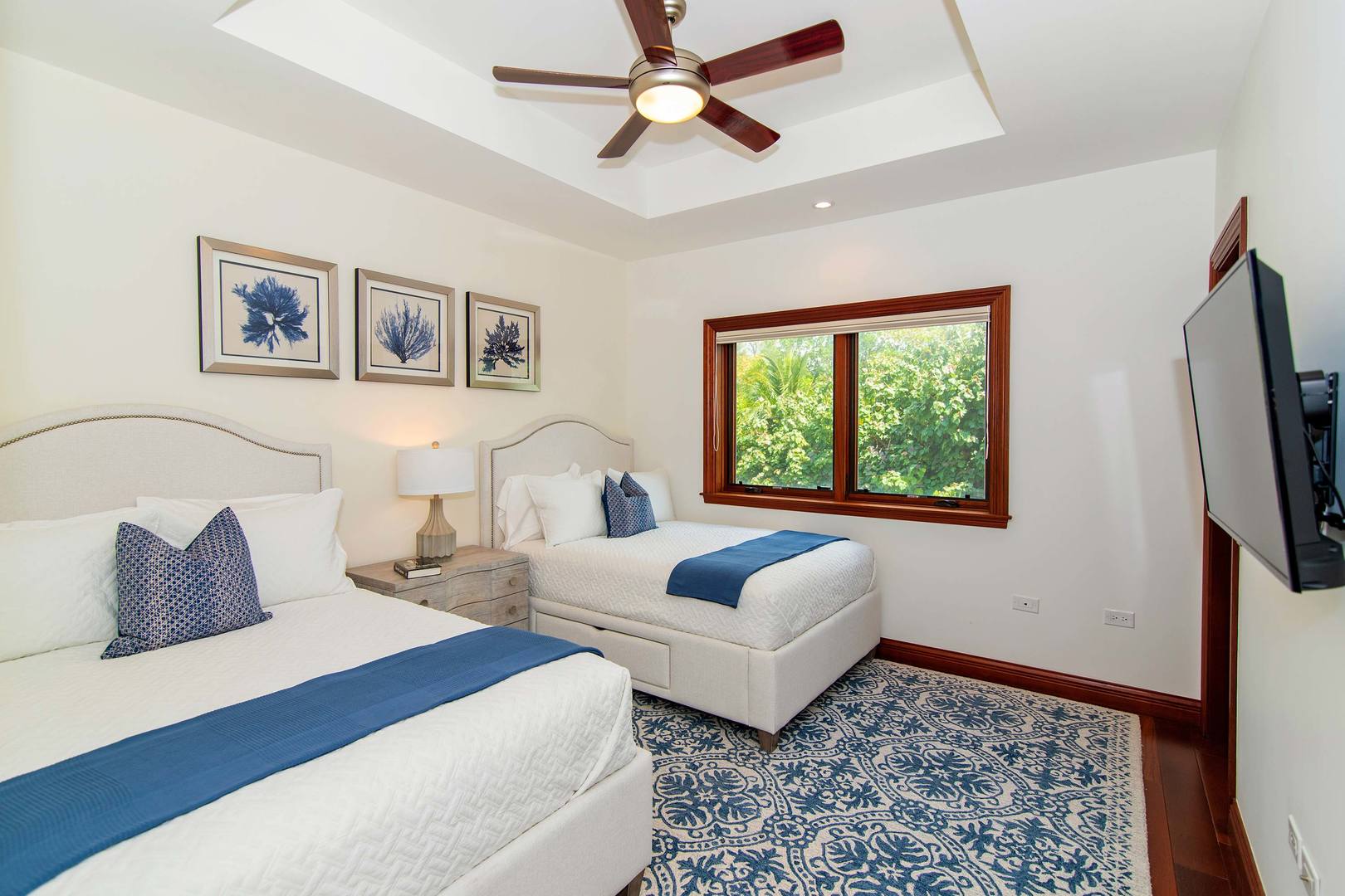 Double Guest Suite with two full beds.