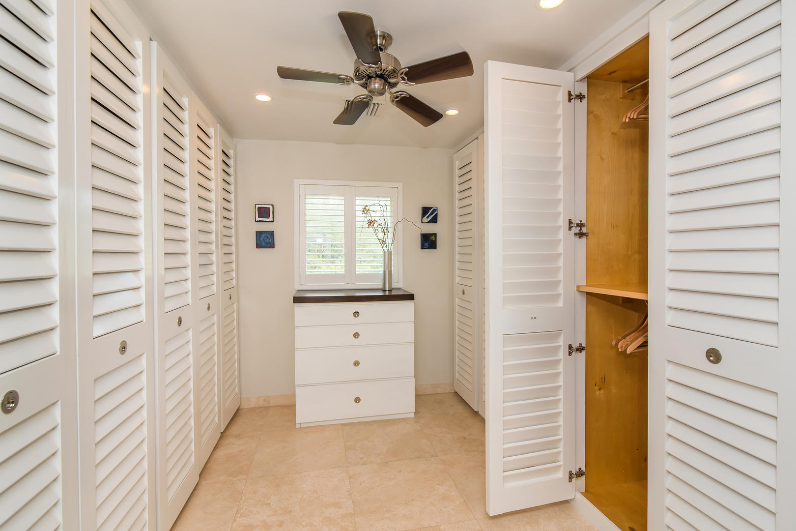 Upstairs East King Suite Closet.