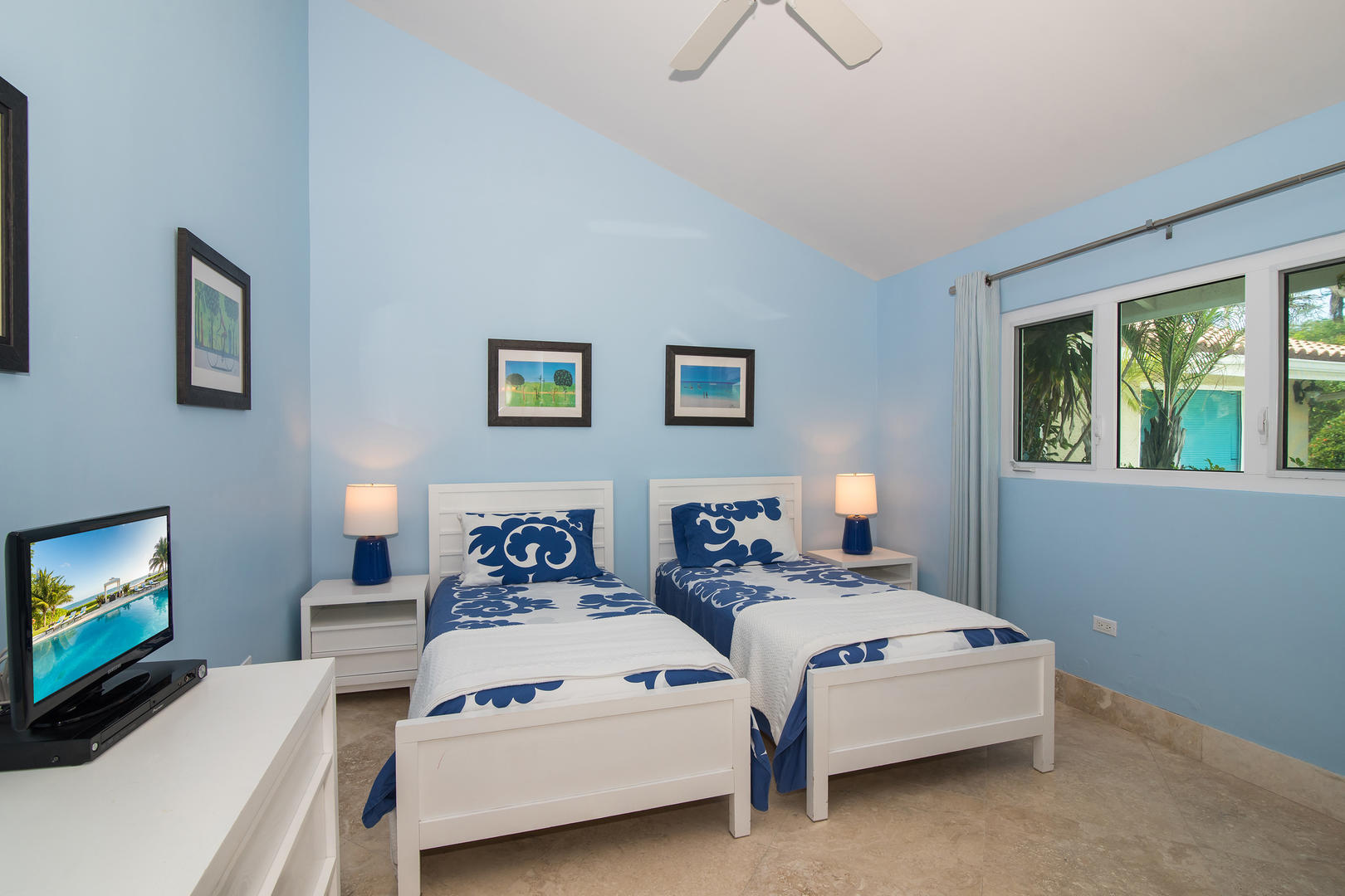 Downstairs Twin Bedroom Suite.