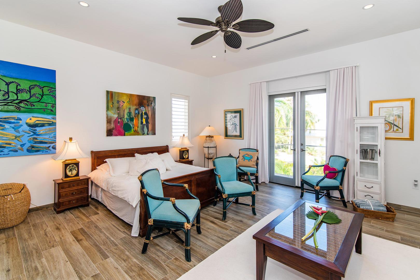The South Garden View King Apartment. 
