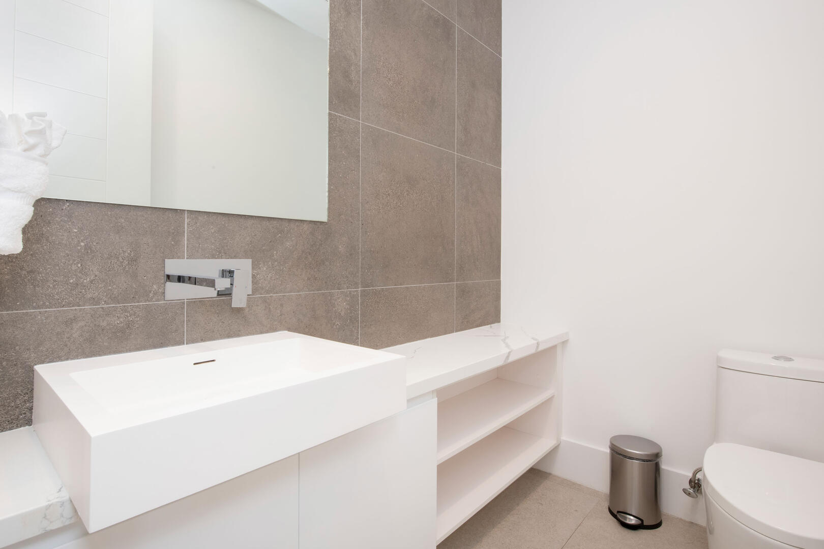 Powder Room.