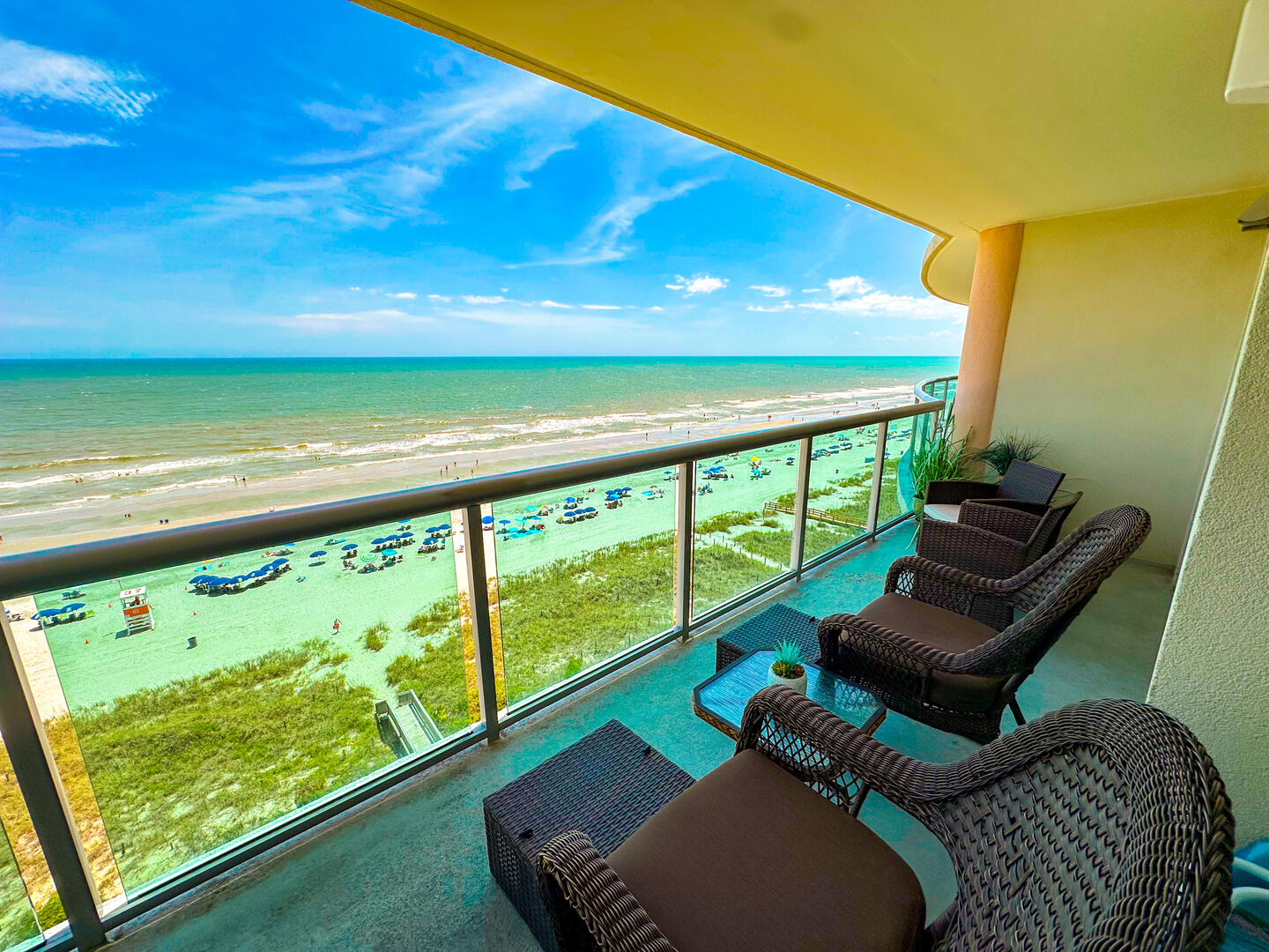 Underground sea 、Tropical、Bayou BLUE BAYOU RESTAURANT AND BAR, San Pedro - Restaurant Reviews