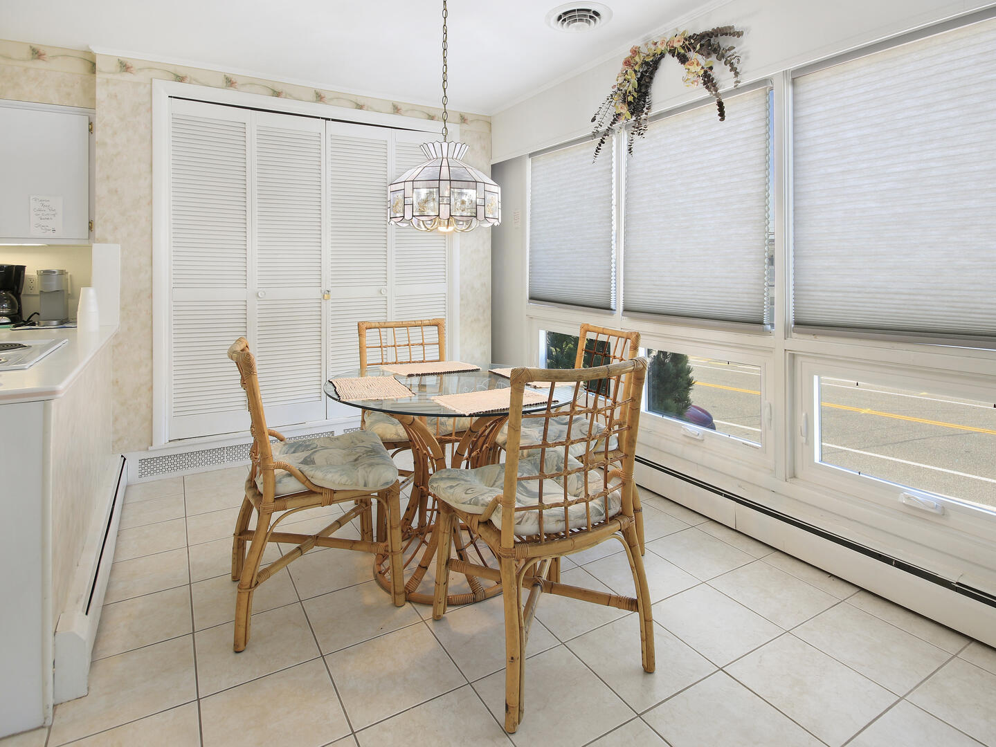 8101 Seaview Ave - Image 10