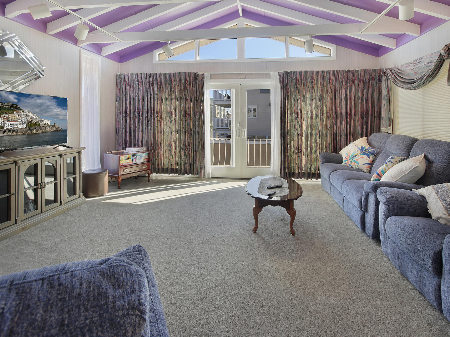 8101 Seaview Ave - Image 5