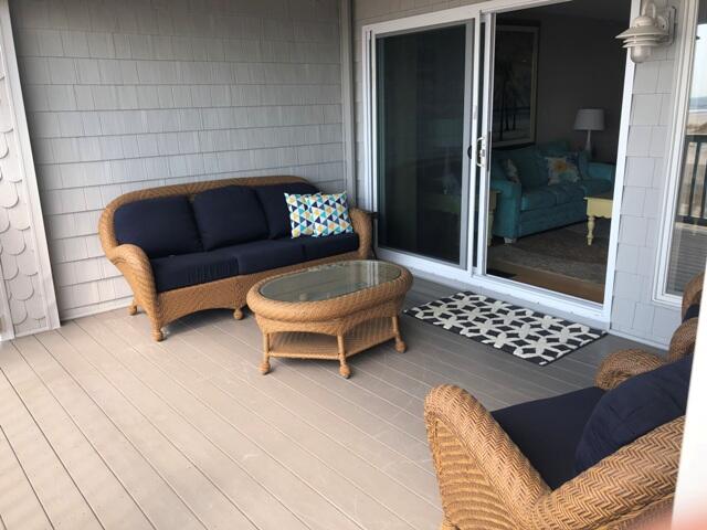 9002A Beach Ave - Image 4