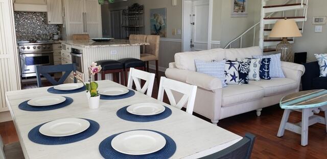 9006B Beach Ave. - Image 4