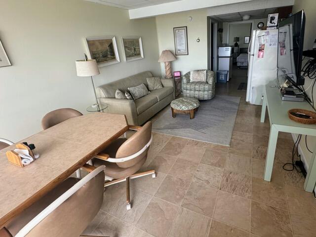 427 E Monterey Ave., Unit 15 - Image 4