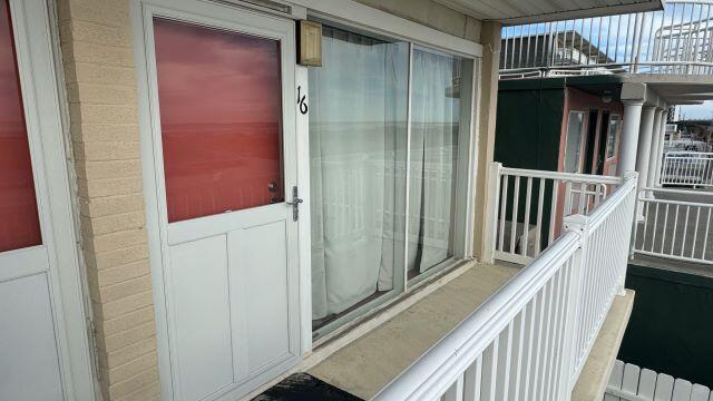 427 E. Monterey Ave., Unit 16