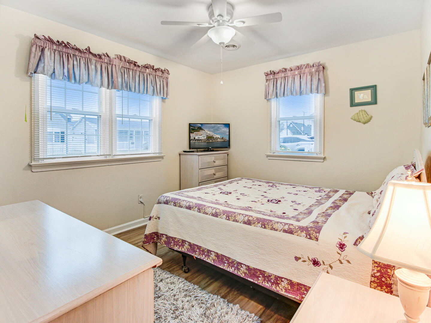 107 E Denver - Image 9