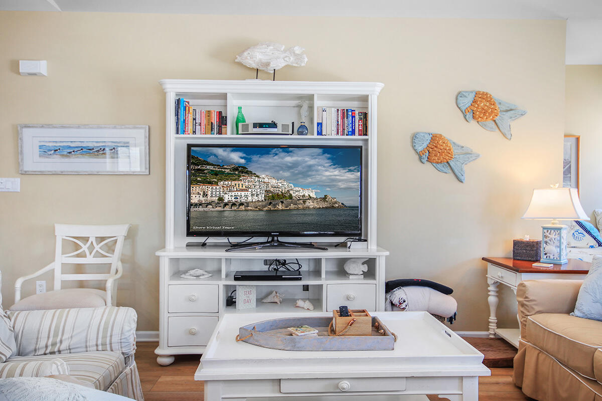 408 E Louisville Ave., Unit 202