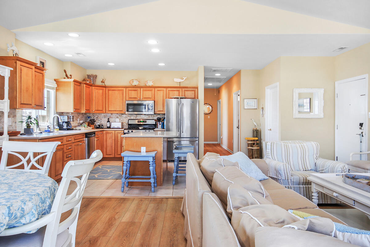 408 E Louisville Ave., Unit 202 - Image 5