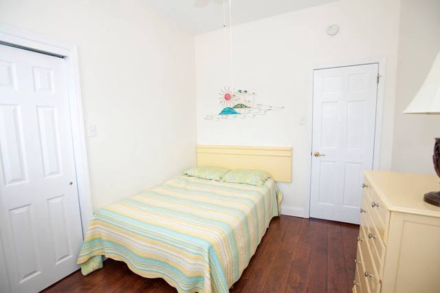 204 Farragut Rd - Image 13