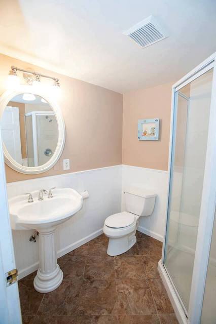 204 Farragut Rd - Image 5