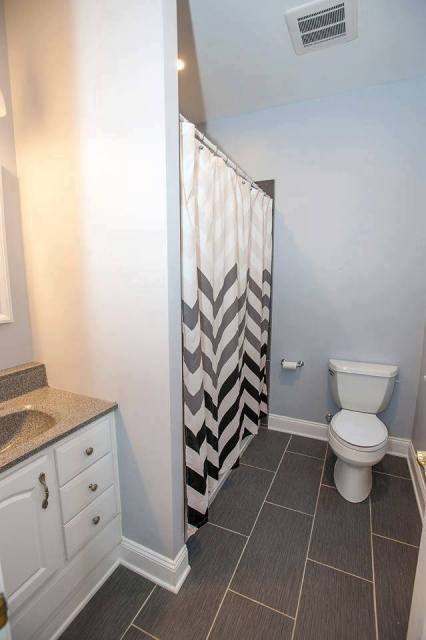 204 Farragut Rd - Image 6