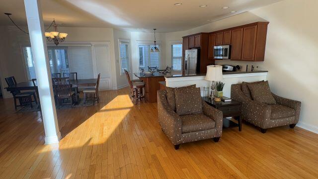 8002 Pacific Ave. (YEAR RND)