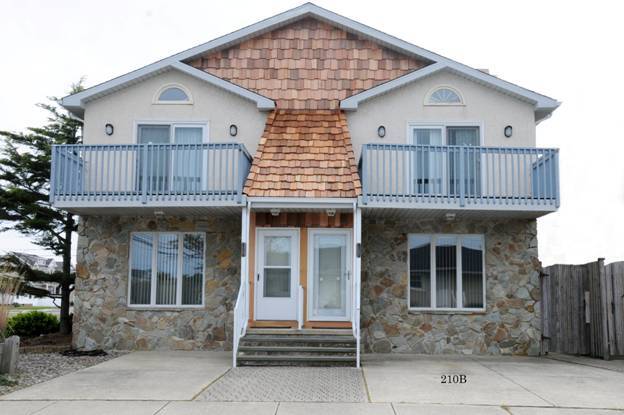 210 E. Farragut Rd. Unit B H