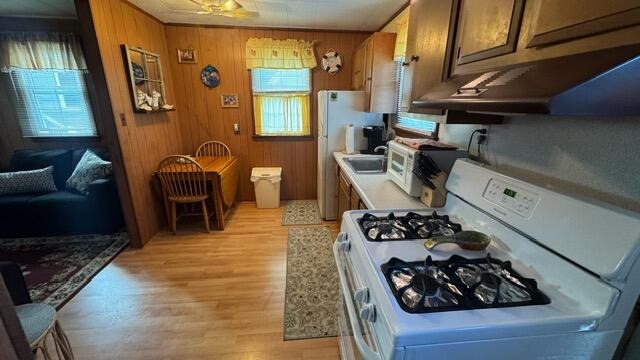 120 E. Monterey Ave. Rear Apt - Image 7