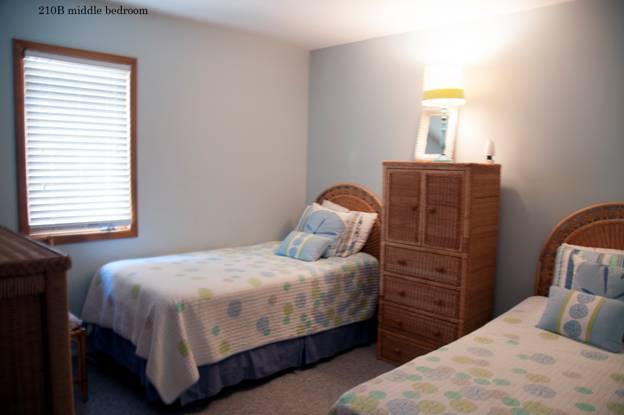 210 E Farragut Rd. Unit B S - Image 6