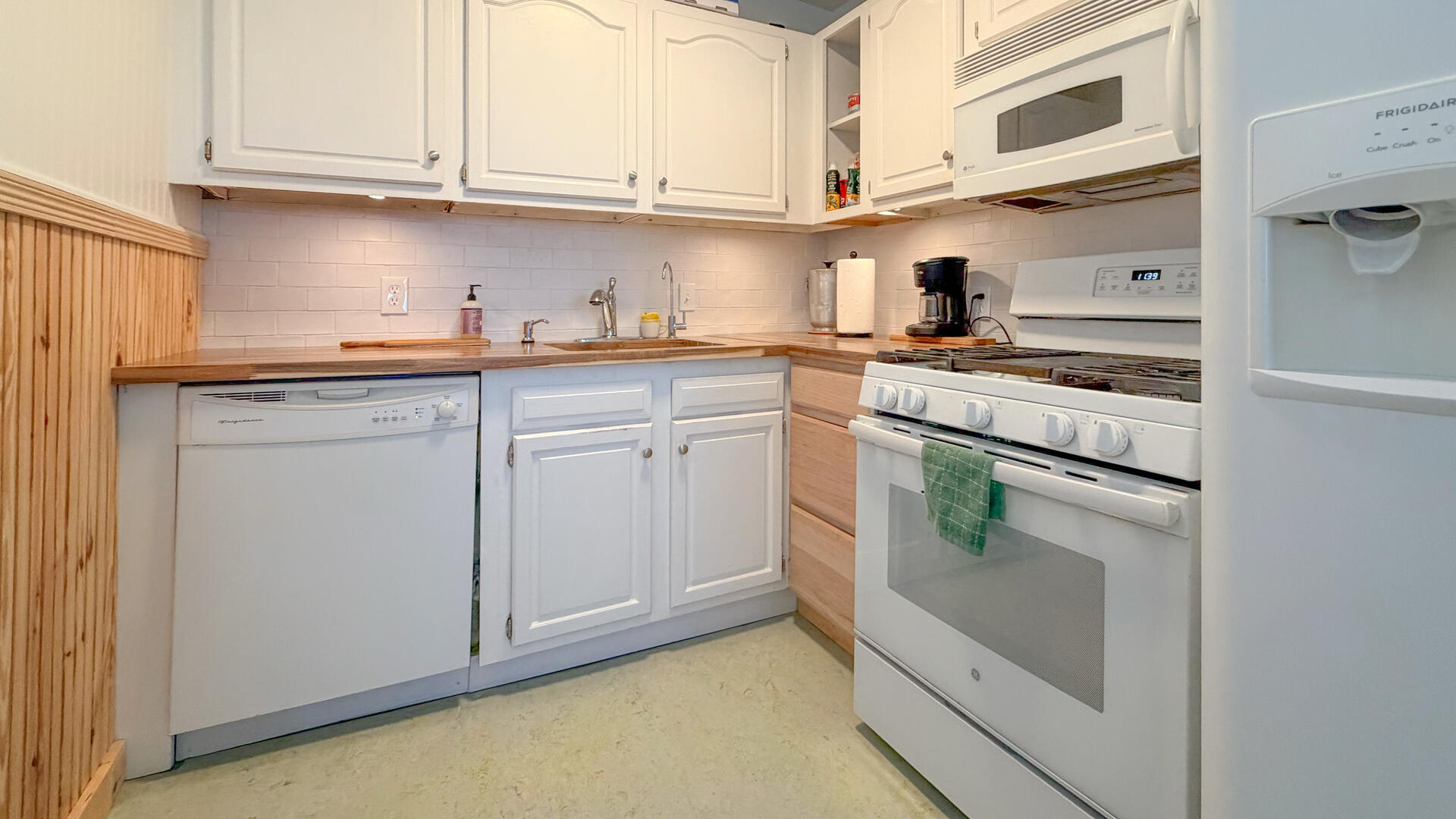 125 Seaview Court D - Image 14