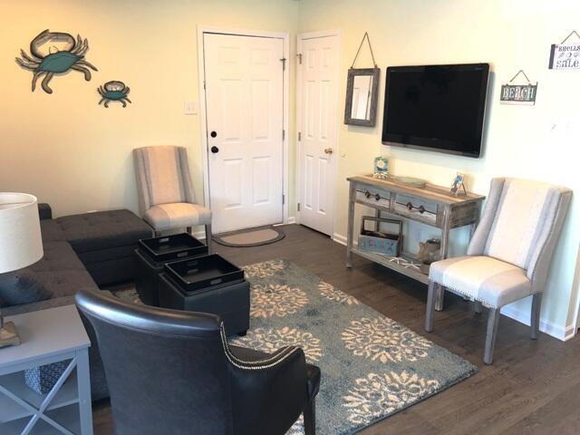 203 E Raleigh Ave. 2nd fl S - Image 9